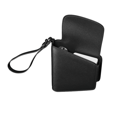 Pandangan sisi Jet Black Duo Carry Case dengan peranti dan stik, menampilkan ruang simpanan padat, ringkas, dan kemas.