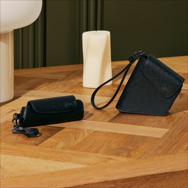 Ploom Aura Jet Black Solo and Duo Carry Case accessories